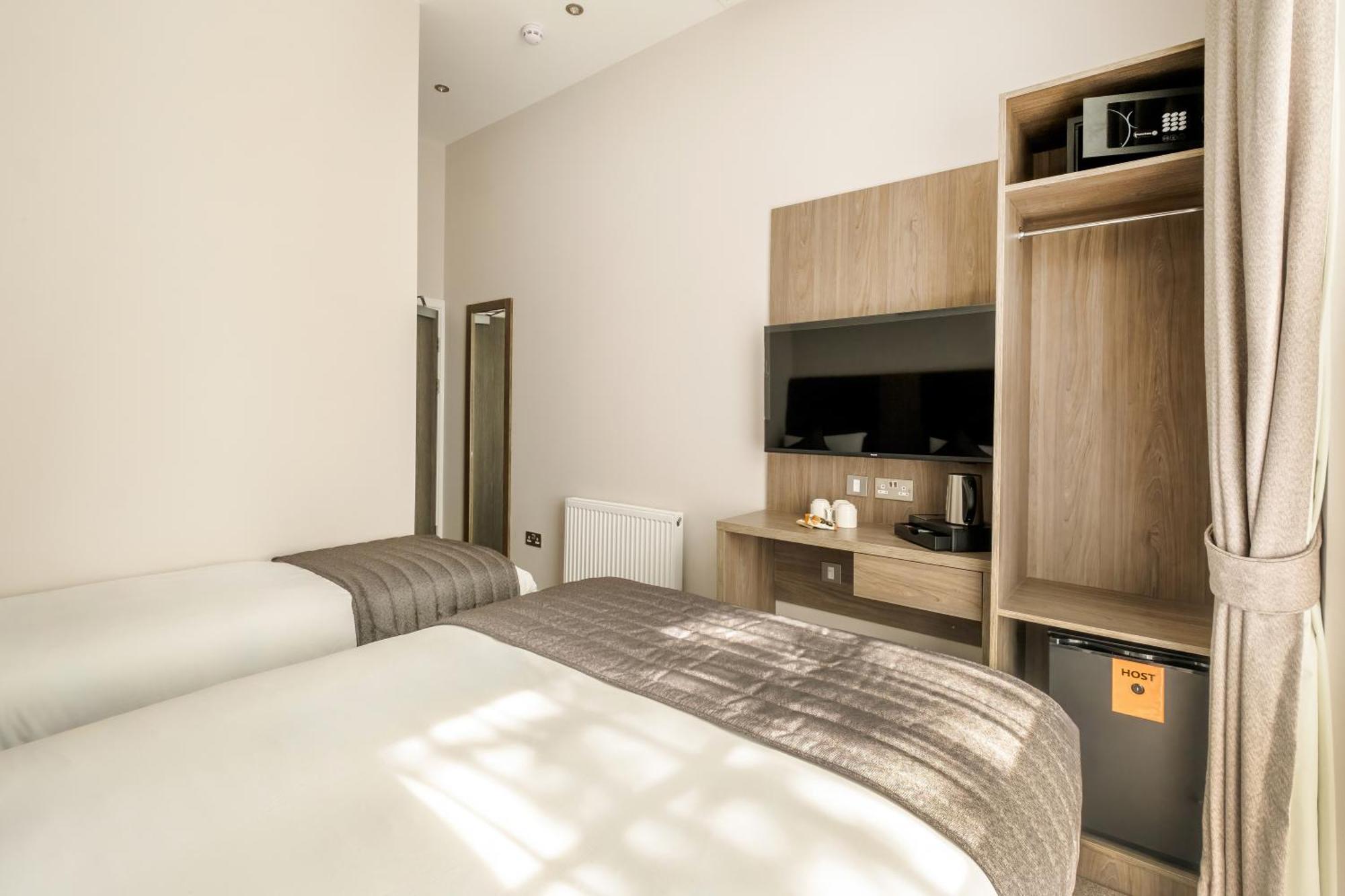 Reem Hotel Лондон Екстер'єр фото