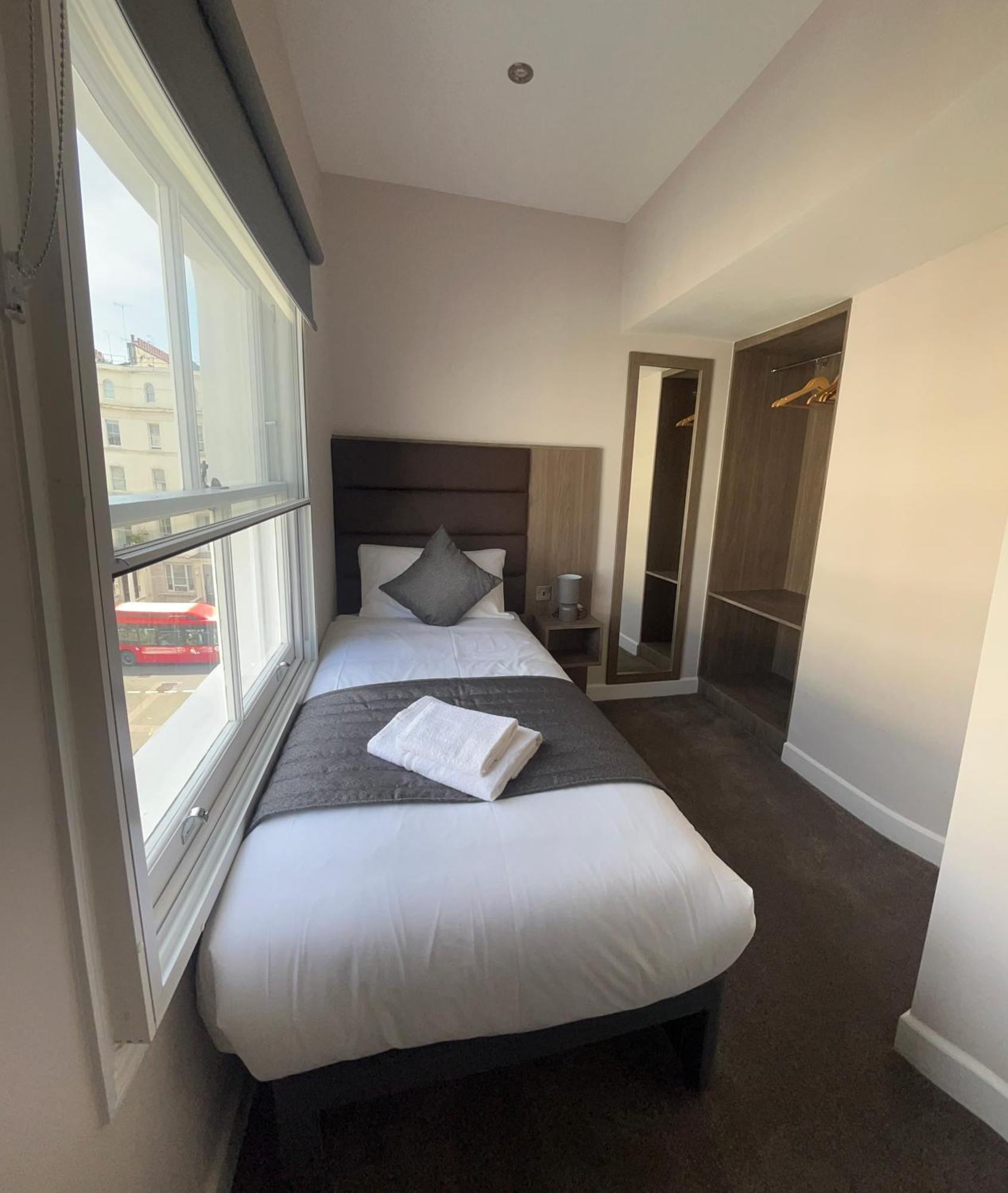 Reem Hotel Лондон Екстер'єр фото